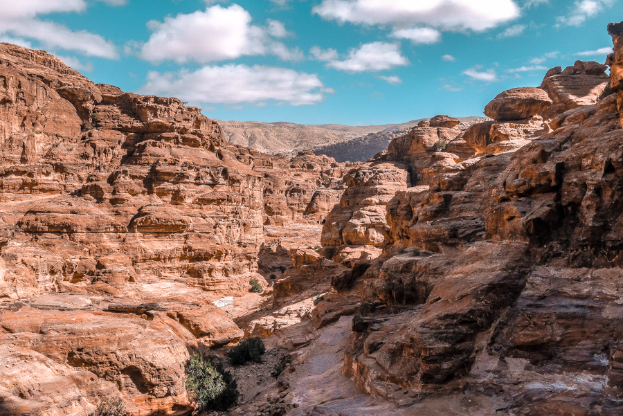 Petra in a day: Sandstone desertscapes