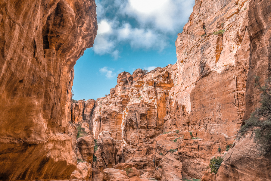Petra in a Day: Walking amid the gorge that leads to the Treasury