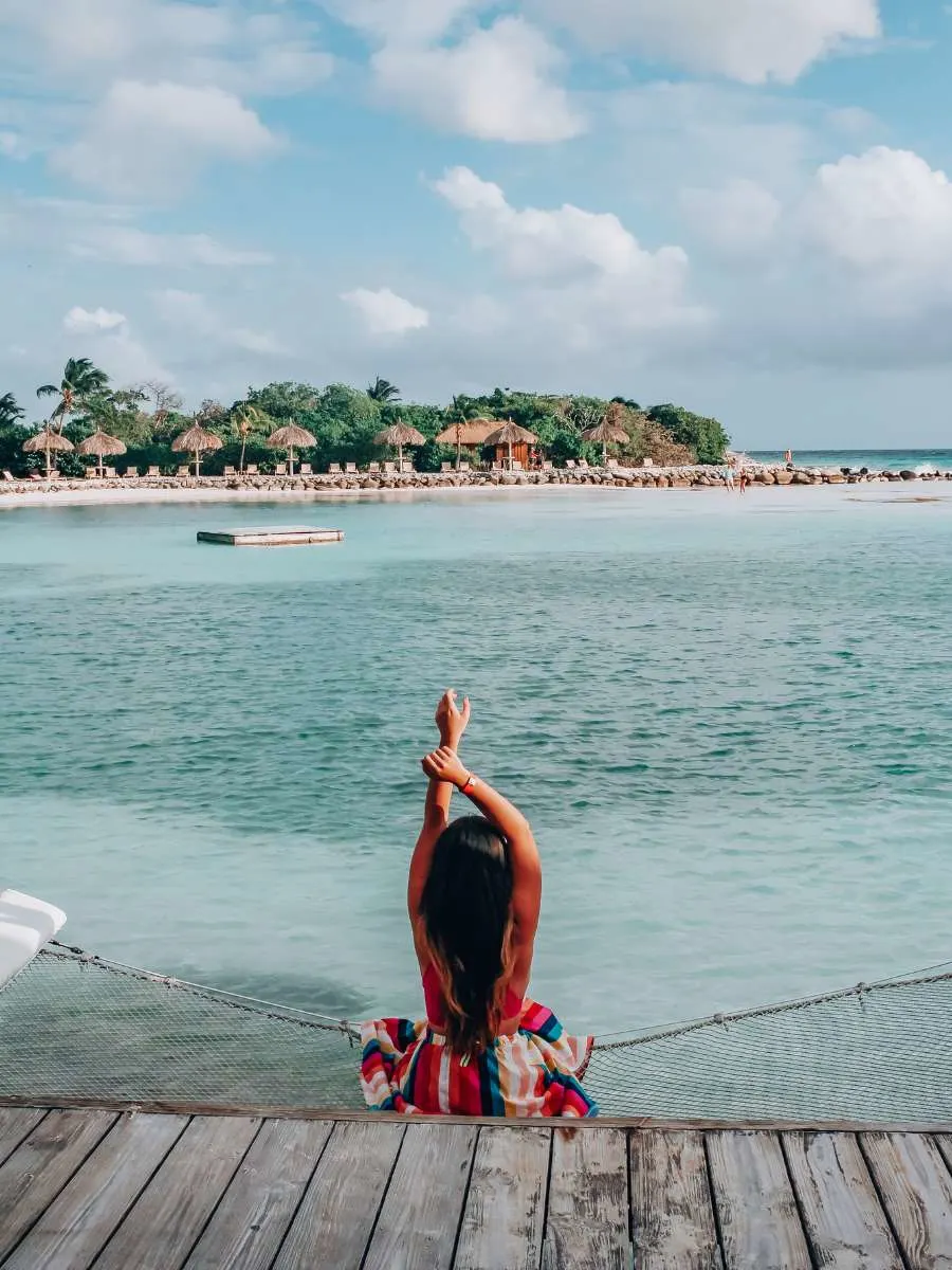 curacao vs aruba