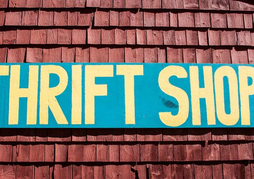 thrift stores in chicago