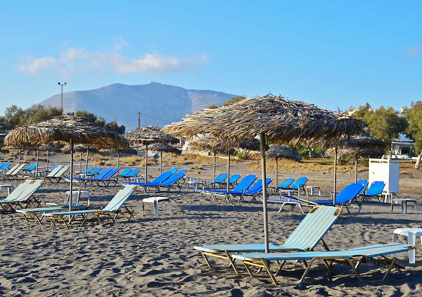 black beach santorini