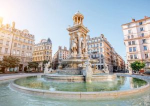 32 Amazing Day Trips from Paris by Train - No Hurry To Get Home