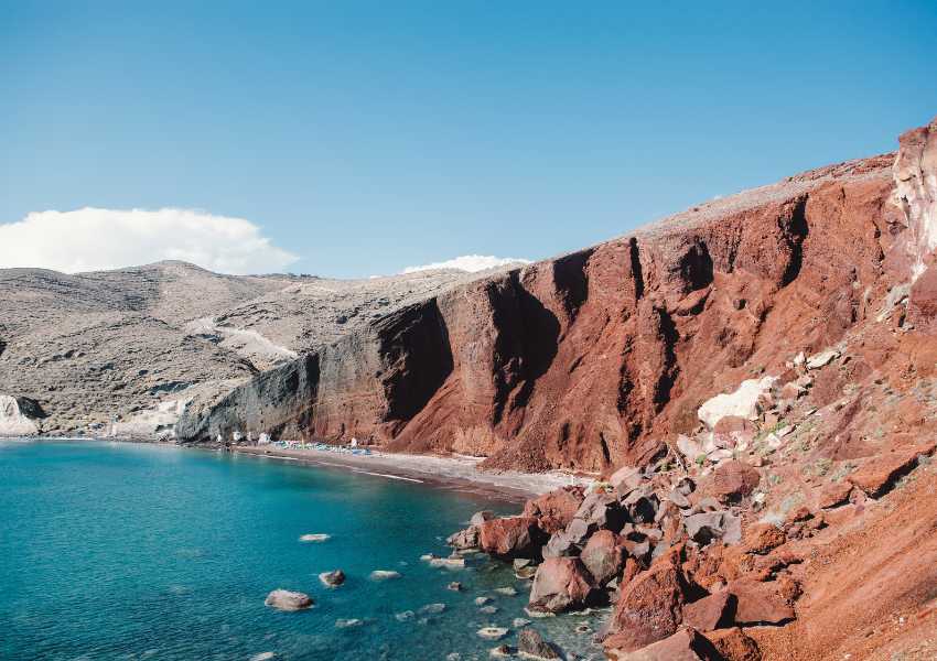 red beach santorini