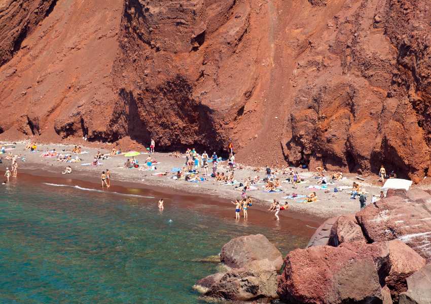 red beach santorini