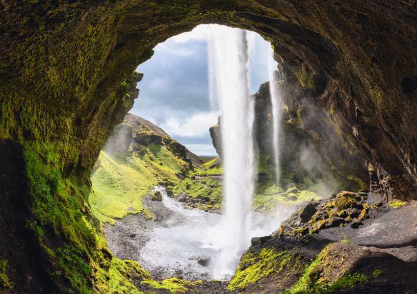 Discover the Best Southern Iceland Waterfalls to Visit