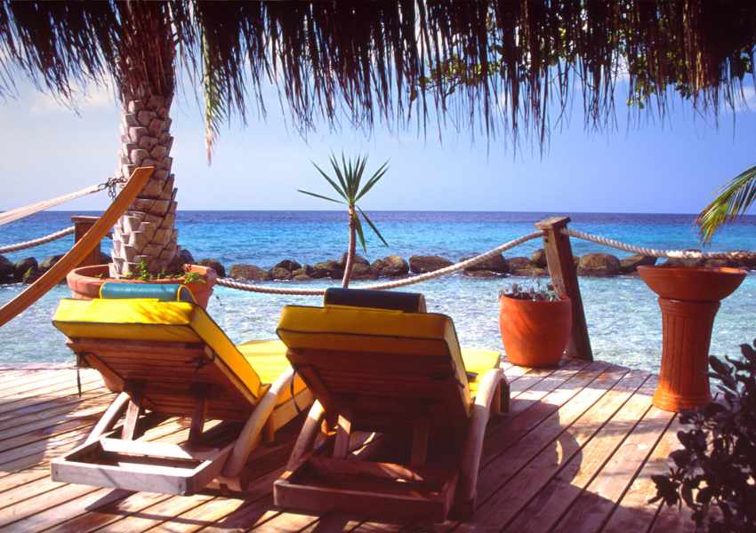 Is Aruba Safe for Solo Female Travelers