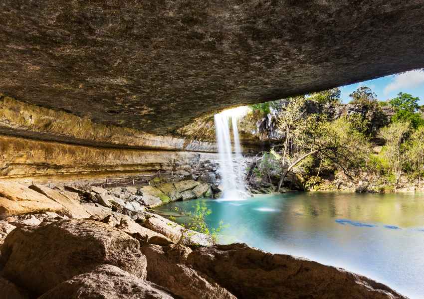 13 Best Waterfalls in Texas You Absolutely Need to Visit