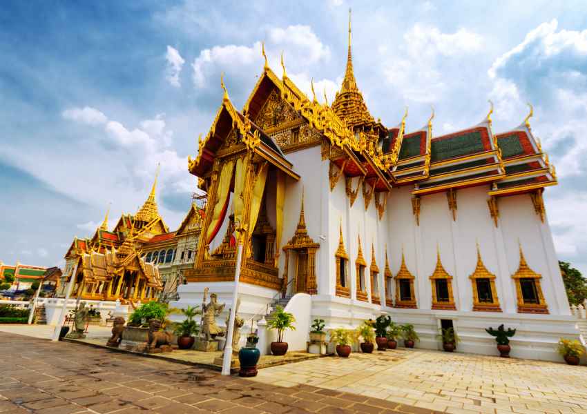 solo trip to bangkok