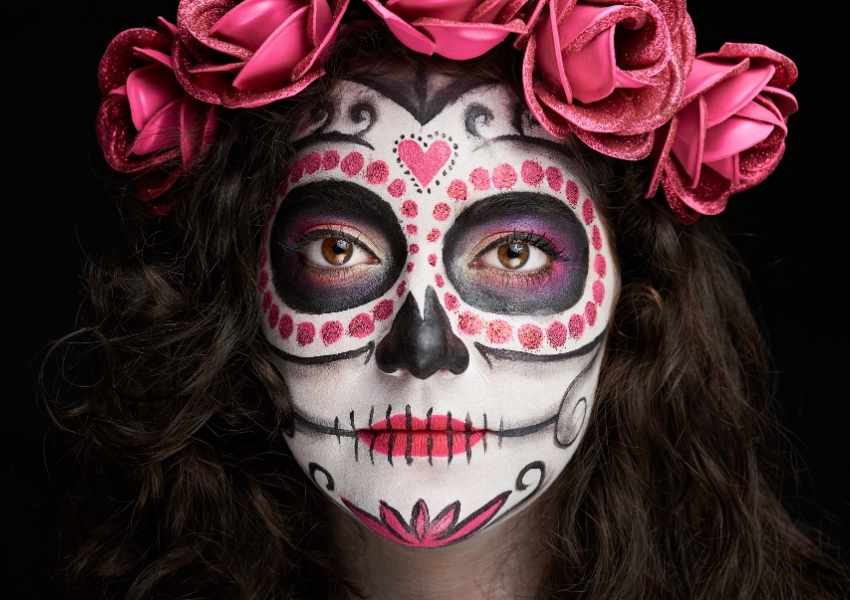 Day of The Dead: The interesting meanings behind different colours