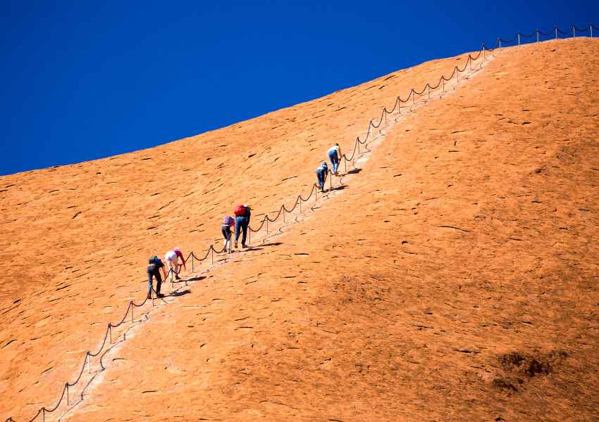 best time to visit uluru