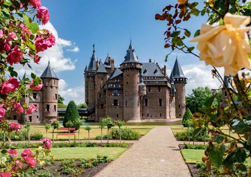castles near amsterdam