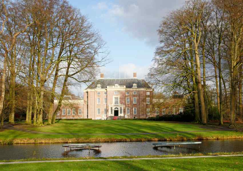 castles near amsterdam