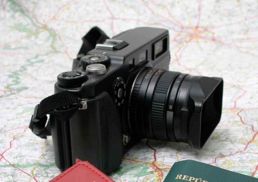traveling with an expensive camera