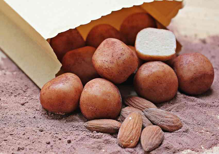 What to Eat at a Christmas Market in Germany